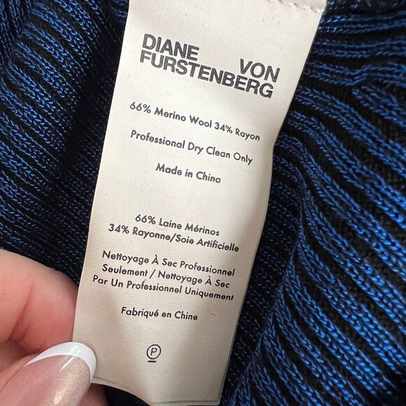 Diane Von Furstenberg DVF Blue Merino Wool Wrap Sweater Knit Top Tie Waist Small - Picture 6 of 6
